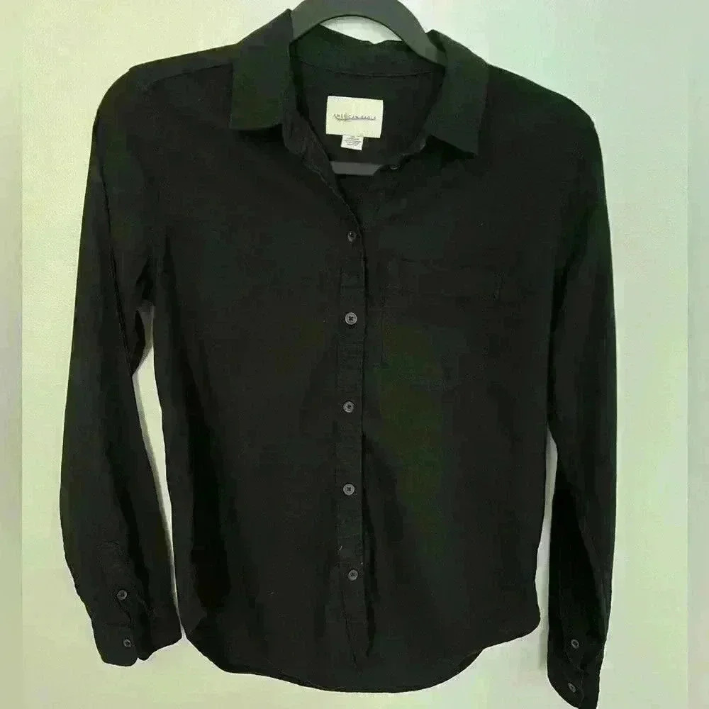 American Eagle black button down shirt